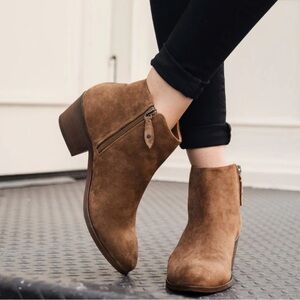 Thursday Boot Company Handmade Brown Suede Ankle Boots womens 8.5 retail $150